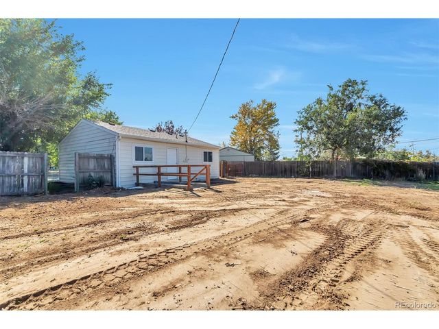 7761 Kearney Dr, Commerce City, CO 80022