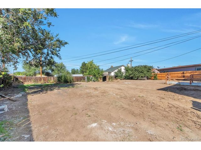 7761 Kearney Dr, Commerce City, CO 80022