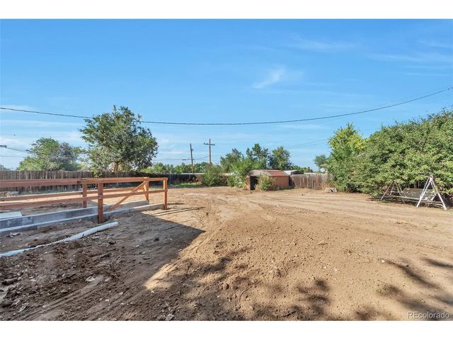 7761 Kearney Dr, Commerce City, CO 80022