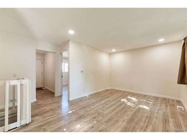 7761 Kearney Dr, Commerce City, CO 80022