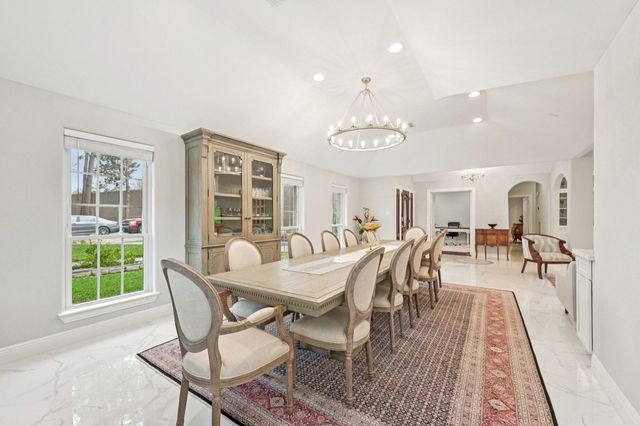 106 Mignon Lane, Houston, TX 77024