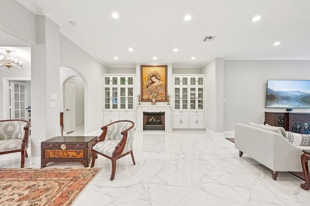 106 Mignon Lane, Houston, TX 77024