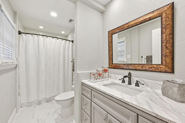 106 Mignon Lane, Houston, TX 77024