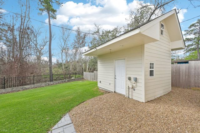 106 Mignon Lane, Houston, TX 77024