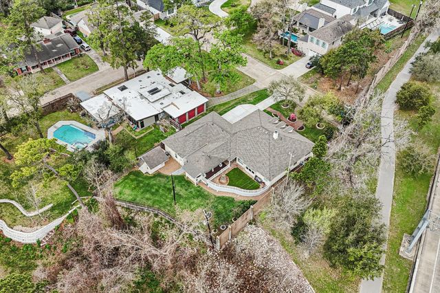 106 Mignon Lane, Houston, TX 77024