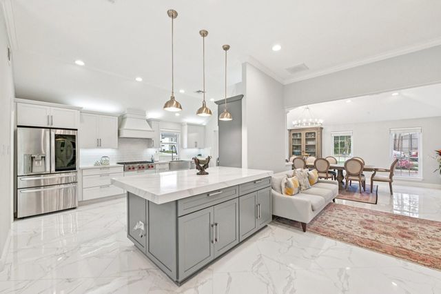 106 Mignon Lane, Houston, TX 77024