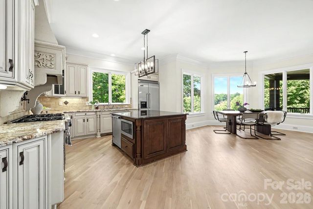 8041 Water View Drive, Belmont, NC 28012