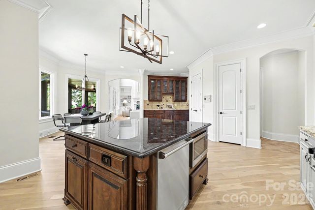 8041 Water View Drive, Belmont, NC 28012