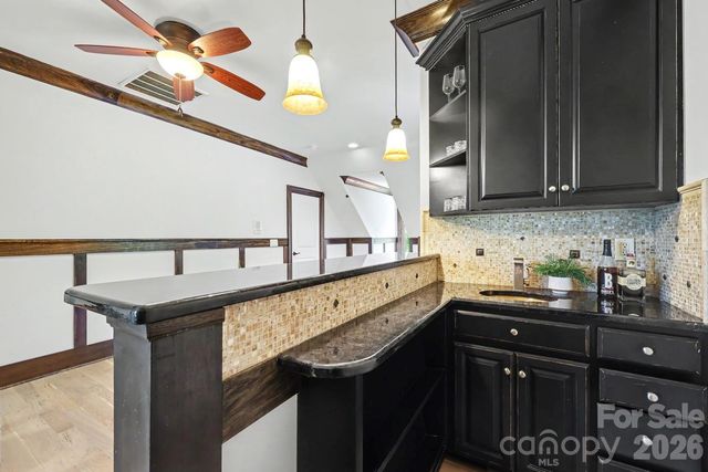 8041 Water View Drive, Belmont, NC 28012