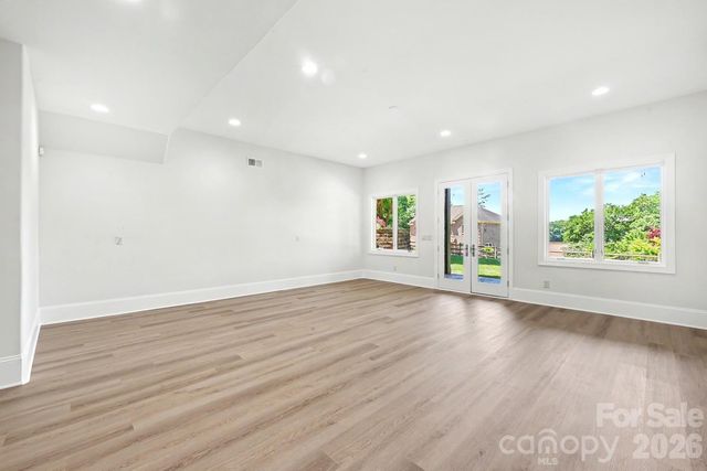 8041 Water View Drive, Belmont, NC 28012