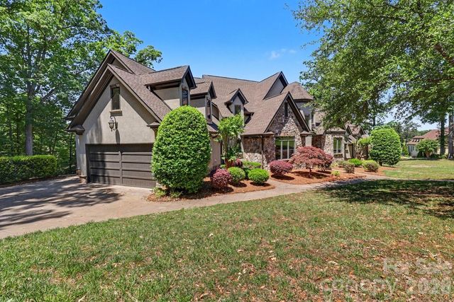 8041 Water View Drive, Belmont, NC 28012