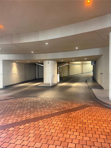 551 N Fort Lauderdale Beach Boulevard R1810, Fort Lauderdale, FL 33304