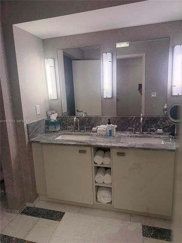 551 N Fort Lauderdale Beach Boulevard R1810, Fort Lauderdale, FL 33304