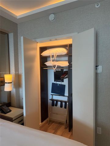 551 N Fort Lauderdale Beach Boulevard R1810, Fort Lauderdale, FL 33304