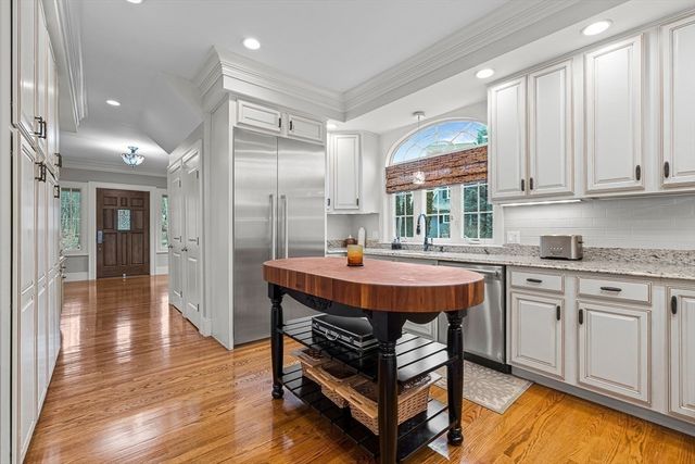 34 Glen Road, Winchester, MA 01890