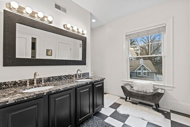34 Glen Road, Winchester, MA 01890