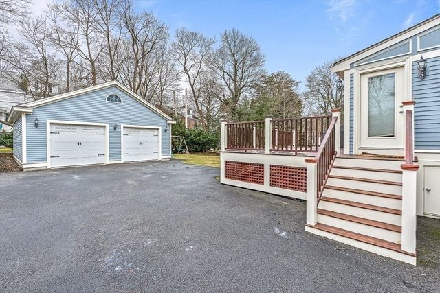 34 Glen Road, Winchester, MA 01890