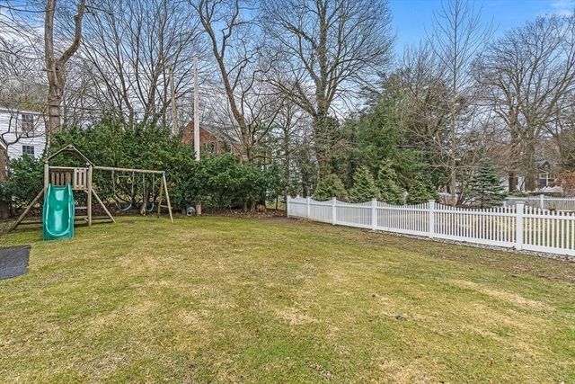 34 Glen Road, Winchester, MA 01890