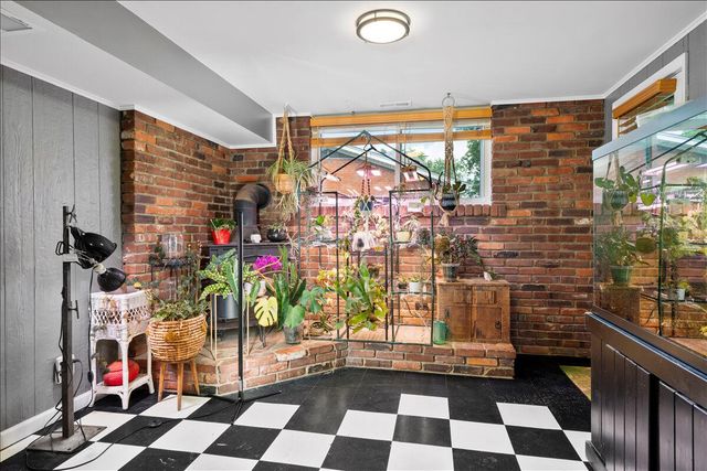 1265 Nice Drive, Lexington, KY 40504