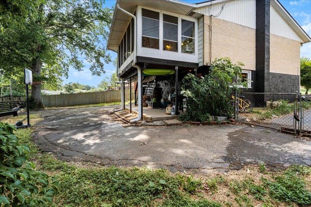 1265 Nice Drive, Lexington, KY 40504