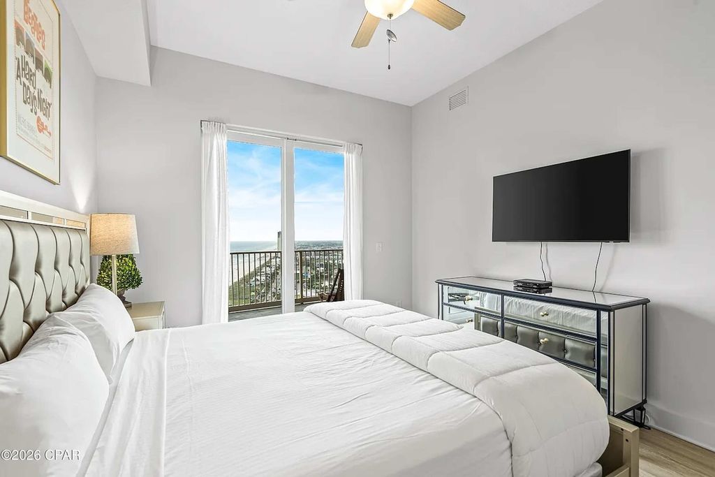 Image 12 of property listing at 15928 Front Beach Road 32302, Panama City Beach, FL 32413