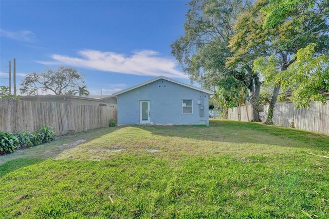 512 NW 15th Terrace, Fort Lauderdale, FL 33311