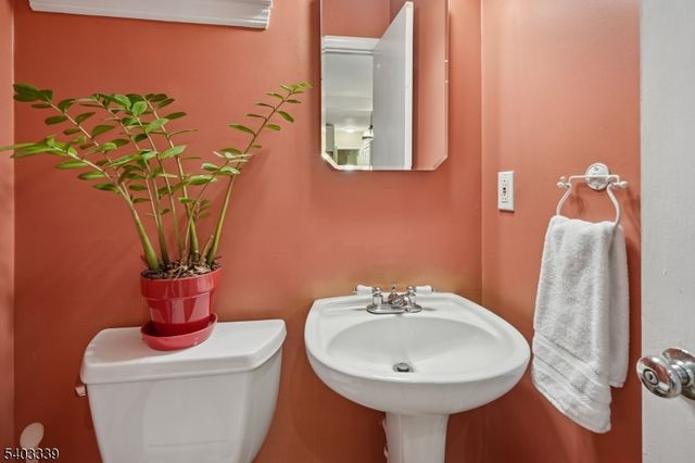 26 Kensington Ter, Maplewood Twp., NJ 07040