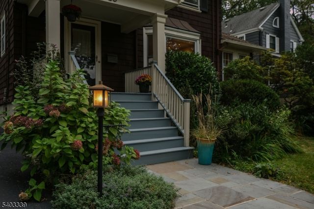 26 Kensington Ter, Maplewood Twp., NJ 07040