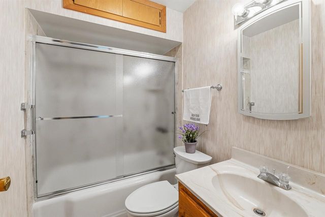 75 S RESERVE AVENUE, Fond Du Lac, WI 54935
