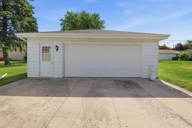 75 S RESERVE AVENUE, Fond Du Lac, WI 54935