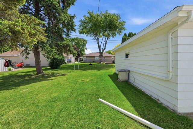 75 S RESERVE AVENUE, Fond Du Lac, WI 54935