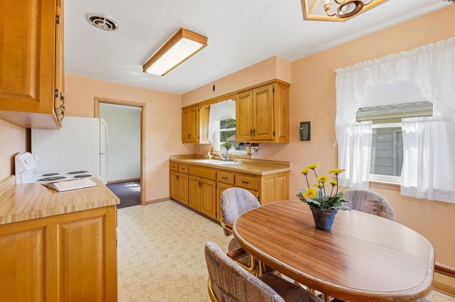 75 S RESERVE AVENUE, Fond Du Lac, WI 54935