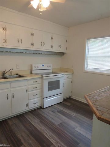 511 Concord DR, Hampton, VA 23666