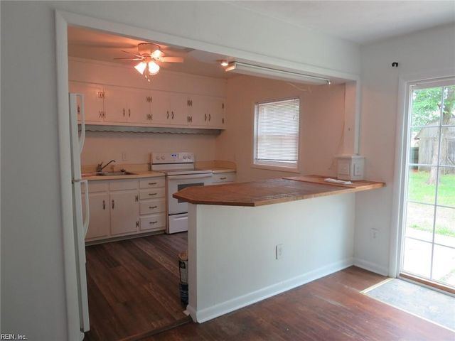 511 Concord DR, Hampton, VA 23666