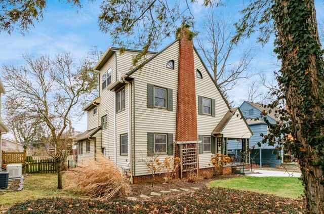 223 W Dunedin Road, Columbus, OH 43214