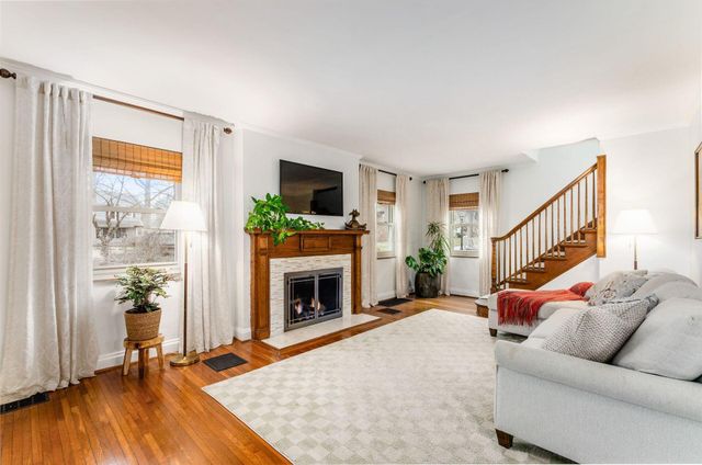 223 W Dunedin Road, Columbus, OH 43214