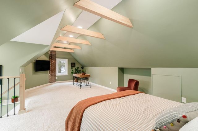 223 W Dunedin Road, Columbus, OH 43214