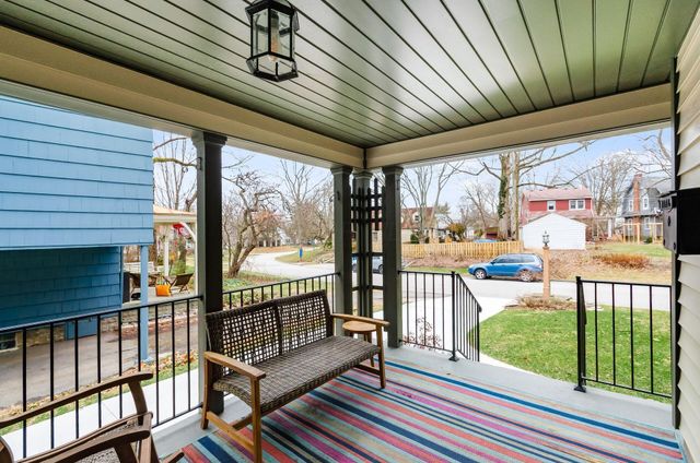 223 W Dunedin Road, Columbus, OH 43214