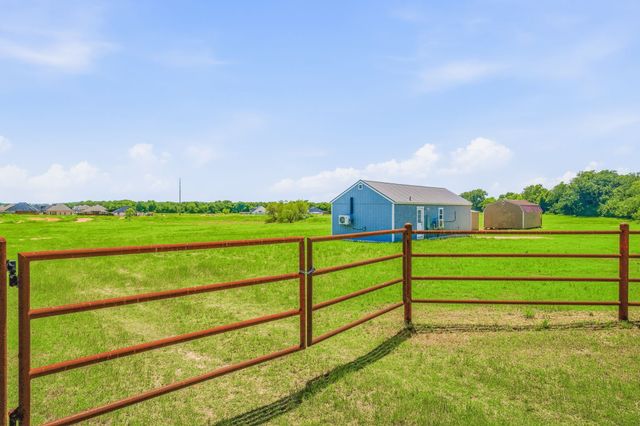 9123 Safari Court, Tolar, TX 76476