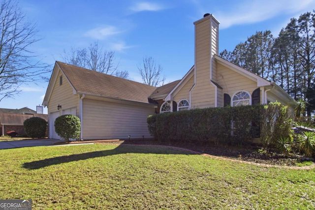 3765 Holiday Lane, Atlanta, GA 30349