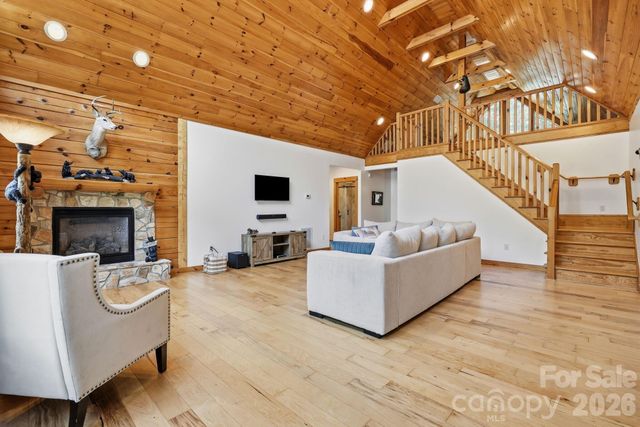 15 Trillium Trail, Nebo, NC 28761