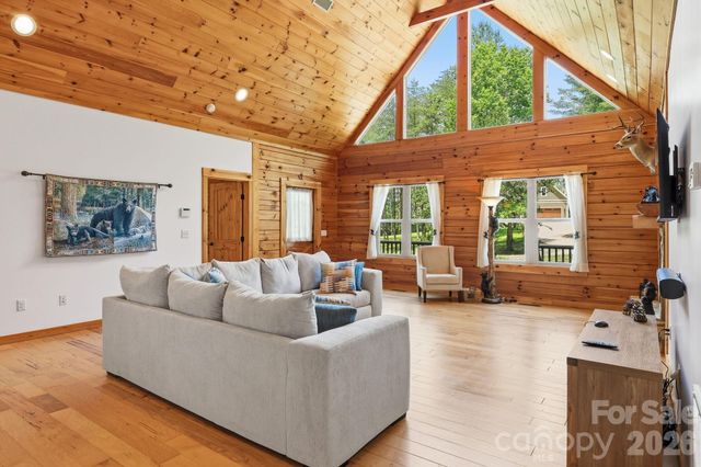 15 Trillium Trail, Nebo, NC 28761