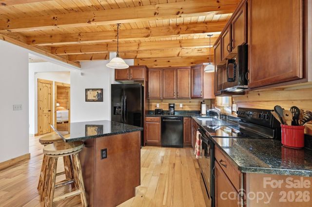 15 Trillium Trail, Nebo, NC 28761
