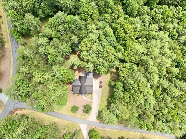 15 Trillium Trail, Nebo, NC 28761