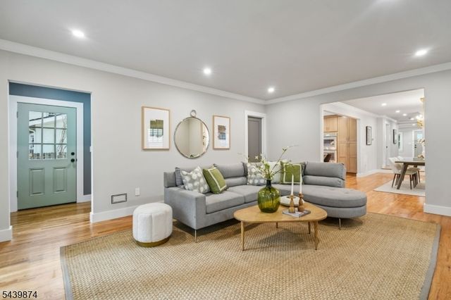 146 Sherman Ave, Glen Ridge Boro Twp., NJ 07028