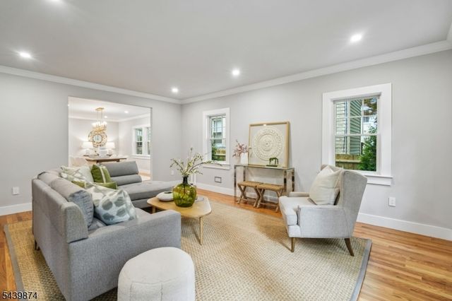 146 Sherman Ave, Glen Ridge Boro Twp., NJ 07028