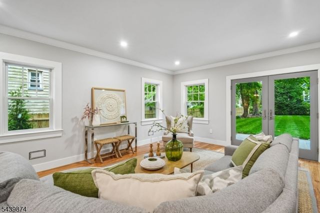 146 Sherman Ave, Glen Ridge Boro Twp., NJ 07028