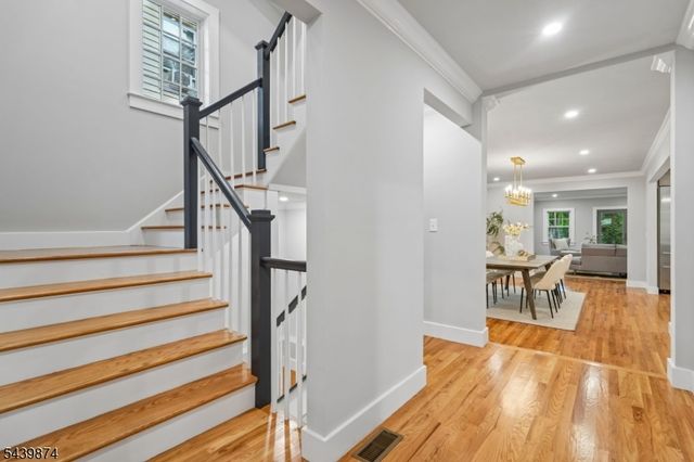 146 Sherman Ave, Glen Ridge Boro Twp., NJ 07028