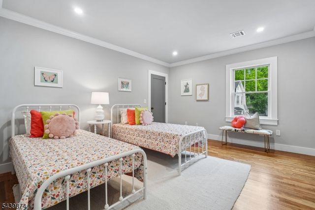 146 Sherman Ave, Glen Ridge Boro Twp., NJ 07028