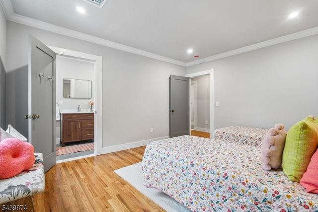146 Sherman Ave, Glen Ridge Boro Twp., NJ 07028